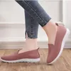 Casual Shoes Old Beijing Cloth Women 2024 Flying Woven Single Soft Soled Middle-aged Mother