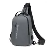 Sacs de taille 2024 Sac à bandoulière pour hommes de loisirs diagonaux Sports Sports portables Poitrine rechargeable USB Petit sac à dos