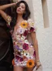 Çiçek Nakış Lüks Mini Elbise Kadınlar V Yastık Kısa Puflu Kollu Kalça Paket Elbiseler Kadın 2024 Bahar Akşam Partisi Vestido 240415