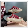 Buty swobodne kobiety 2024 Letnie Sandały NE Sandały damskie noszenie na zewnątrz na Instagram