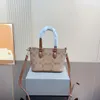 Designer väskor axelväska Michael Kadar Crossbody Bag Luxurys Handväskor Kvinnor New Totes Fashion Trend Letter Mönster Purse Handväska