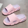 Slippers Spa avec sangle femme Tennis Tennis Masculin Sandals Chaussures Les baskets d'été pour enfants Sport importé Loafer'lar