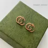 Le lettere classiche stalloni di orecchini hanno francobolli designer di orecchini dorati retrò 14k per gioielli regalo di compleanno per feste di matrimonio da donna