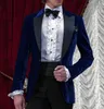 Blue Velvet Wedding Groomsmen Tuxedos Groom Wear 2018 Black Peak Pied Two Pied Business Party Men Suits Pantalon Veste WAIS9979080