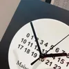 Настенные часы 2024 календарь время экспрессионистка кровать -голова украшения Nordic Bauhaus Столовые часы комната комната дома