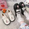 Casual skor 2024 vinter japansk lolita mjuk söt kvinnlig student jk uniform älskar kvinnor kawaii bow plysch varm zapatillas mujer