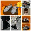 2024 avec boîte à robe chaussures Designer Sandale Ballet Sliver Slider Fémers Femmes Round Toe Boat Chaussures Cuir Luxur