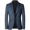 Costumes masculins Classic Fashion Suit masculin Printemps Autumn Business d'âge moyen Homme décontracté Blazer Veste rouge Veste Simple Vesot