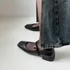 Платье обувь Krazing Pot Horsehair натуральная кожа низкие каблуки квадратные носки леопардовые великолепные металлические ремни моды мода женщина Мэри Джейнс насосы