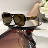 Designer solglasögon för kvinnor män kanalglasögon designer mode solglasögon UV -glaslinser och läderskalstruktur solglasögon valfritt varumärkesglasögon CH3438