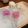 Boucles d'oreilles en peluche bohème blanche rose gros fleur en tissu pour femmes bijoux bijoux faits à la main