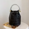 Bolso de diseñador de marzo de alta calidad The Leather Bucket Bag Mj Many Fashion Fashion Bucket Manket Mastura de bolso de bolso de bolso Bag Bag Bag Classic Drawstring Unisex 601