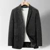 メンズスーツ高品質のブレザーブリティッシュスタイルシンプルなエレガントファッションシニアカジュアルパーティービジネスウェア紳士スーツフィットジャケット