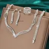 Halskettenarmband -Ding -Set von Brautschmuckketten, europäischer und dreiteiliger Set, Wasserdiamantklauenketten -Schmuckset und 198 442