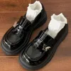 Damas calzado de calzado de verano zapatos para mujeres 2024 Plataforma casual de cuero normal Toe redondeo negro lindo kawaii a la venta moda e