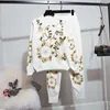 Pantaloni da donna a due pezzi tutela a maglia da gioco da donna set manuale weep oro paillettes oro maglione da ricamo 2pcs sciolto bianco a maglia nero