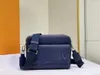 M22482 FASTLINE Messengers Bag Pre Collection Fall Winter 23 Aerogram Leather Designer Men Luxury Cross Body Shoulder Bag M22611 Navy Blue Black Shoulder Bag Purse