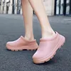 Sandalet Mutfak Ayakkabıları Erkek Kadınlar Açık Plaj Termeri Konforlu Yürüyüş Spor Sneaker Moda Siyah Işık Ayakkabı Yemek Ayakkabı