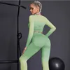 Les survêtements féminins de yoga sans couture sets sports fitnes high taille hanche relevé pantalon à manches longues