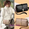 Оптовая топ -топ оригинальный Selinss Tote Bags Online Shop High End Girl Leather Women Small Bag New Top Layer Cowhide Fashion с оригинальным логотипом