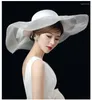 Berets Grand mariage blanc chapeau de seau en satin Fedoras Elegant Ladies Bow Mesh Fedora Cap England Bride Ciches formelles