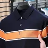 Męska koszula Polos Light Polo krótkie rękawy modne pasiaste w paski Top 2024 Summer Silk Cotton Wygodna swoboda T-shirt