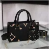 2024 Frauen Designer auf dem Go East West Wallet PM Weekend Reverse Canvas -Einkaufstasche mit runden Münzen Brieftasche Designer Luxushandtasche Schulter B