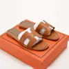 2024 Designer Sandaler Oran Sandal Gold Box Calfskin Leather 23SS Top Quality Original Men Women Slipper Series Fashion Sandals Importerade denim 35-40