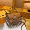 Brand Handbag 2024 New Knowste Onder Women's Fashion Grady Grady Weining Personicized Told Color Crossbody Bage Crossbody