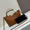 Nouvelle capacité de roche Valens Handheld Leather Vlogoo Stud Grand Designer Sacs Bages Femmes Rivet Totes Sac Épaule Crossbody 2024 Femme Tote Trendy 7MQB