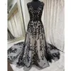 Gothic Line Black 2023 mariage A robes en dentelle Applique V-Col sans manches longues Long Vintage Bridal Robes Back Lace-Up Plus taille réception de la mariée