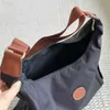 Moda Günü Paket Tasarım Kadın Çanta Çanta Cüzdanı LC Koltuk Altyapı Kadın Çantalar Dumpling Tuval Yüksek Kapasiteli Taşınabilir Tek Omuz Çantaları 240415