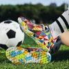 American Football Shoes Child Soccer Colorful Kids Turf Cleats Geometric Mönster pojkar stövlar non slip barn chuteira futsal sneakers