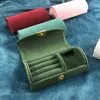 Accessoires Organisateurs d'emballage 1pcs Velvet Jewelry Travel Organisateur Boîte portable Femmes Bijoux Rangement Boîte à collier Collier Boucles d'oreilles Cadeaux Y240423 WZ0X