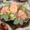 Fleurs décoratives bougies de bougie couronne élégante dahlia artificielle avec feuilles vertes fleur guirlande pour table de fête de mariage à la maison