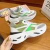 Fitness Shoes 2024 Mujeres Plataforma Femenina Femenina Sports Running Trainers Corby Sneakers Diseñadores Fashion Lace Up Woman Casual Old Papá