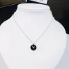 Necklaces Pendant Necklaces 7 Style Womens Necklaces Designer Brand Gift Jewelry Fashion Love Pendant New Winter Sier Shine Necklace with Co