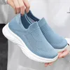 Scarpe casual Trendy Mesh Mesh femminile 2024 Sport Solu di Sole che esegue Sneaker vulcanizzate minimaliste a scarpe singola