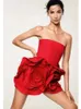 Sukienki z pasa startowego moda 2024 Seksowne bezprzedawne bez pleców czerwone kwiaty bandaż mini sukienka wieczorna przyjęcie urodzin
