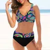 Swimwear femminile 2024 Summer Women Swimsuit Two pezzi Bikini Set da bagno Spazzo da bagno Abstract Printing Female Sexy Overtize Bareggio