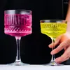 Şarap Gözlükleri 2 PCS Martini Cam Graved Stripes Şampanya Kokteyl Kupası Ev Bar Goblet Party Düğün İçecek Tatlı Kupaları