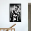 Sexig kvinna i toalettfotografisätt svartvitt het tjej duk oljemålning retro giclee canvas väggkonst bilder för sovrum modern heminredning