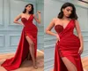 Stylowe czerwone dzielone sukienki wieczorne Seksowne syrenę kochanie cekiny stanik jedno ramię w okazji imprezowe suknie koktajlowe Met8662037
