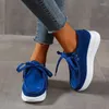 Scarpe casual 2024 Spring Autumn Plus Size-up per le donne Europa America Sneaker traspirabile Sneaker Spesso Non slip