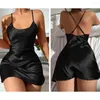 Frauen Nachtwäsche Summer Nightwear Elegant Silky Satin Nightbring for Women gegen Neck Mini Schlafkleid mit Spaghetti -Trägern Rückenless Design