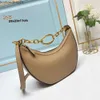 2024 Designer Sac Femme Vallentinos Sacs Vlogoo Metal Purse Saddle Cow Hide Fashion Fashion Slimage Shownder Crossbody Fomps Small Handbag Chain Femmes