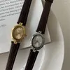 Montre-bracelets parfaits de femmes vintage regardent le samll mouvement quartz top cuir de luxe en cuir étanche horloge pour votre super sympa.