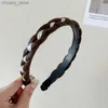 عصابات رأس Aishg مصبوغة شعر مستعار Twist Hairband Simple Solid Color Beadband for Women Elegant Simple Hoop Hairband Girls Hair Association Y240417