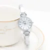 Relógios de pulso Designer Ratesse feminino Small Dial Bracelet Quartz Acessórios para mulheres de aço inoxidável para mulheres relógios