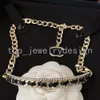 Utmärkt smyckeshalsband designer bokstavsdesign märke hänge 18k guld koppar diamant halsband pärlkedjor män kvinnor älskare tillbehör gåvor